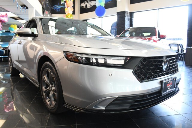 2023 Honda Accord Hybrid EX-L photo 3