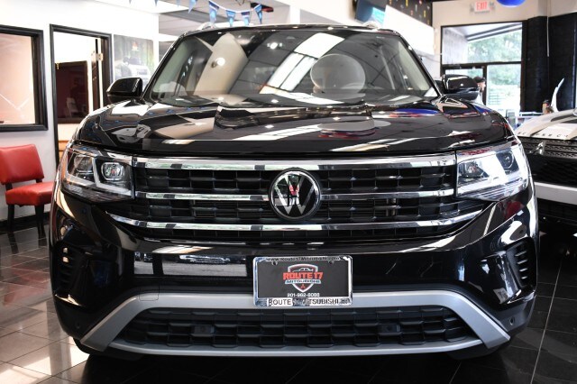 2023 Volkswagen Atlas V6 SEL photo 2