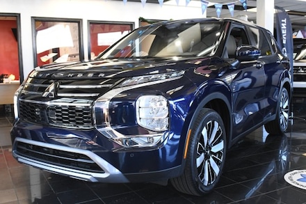 2026 Mitsubishi Outlander SE SUV