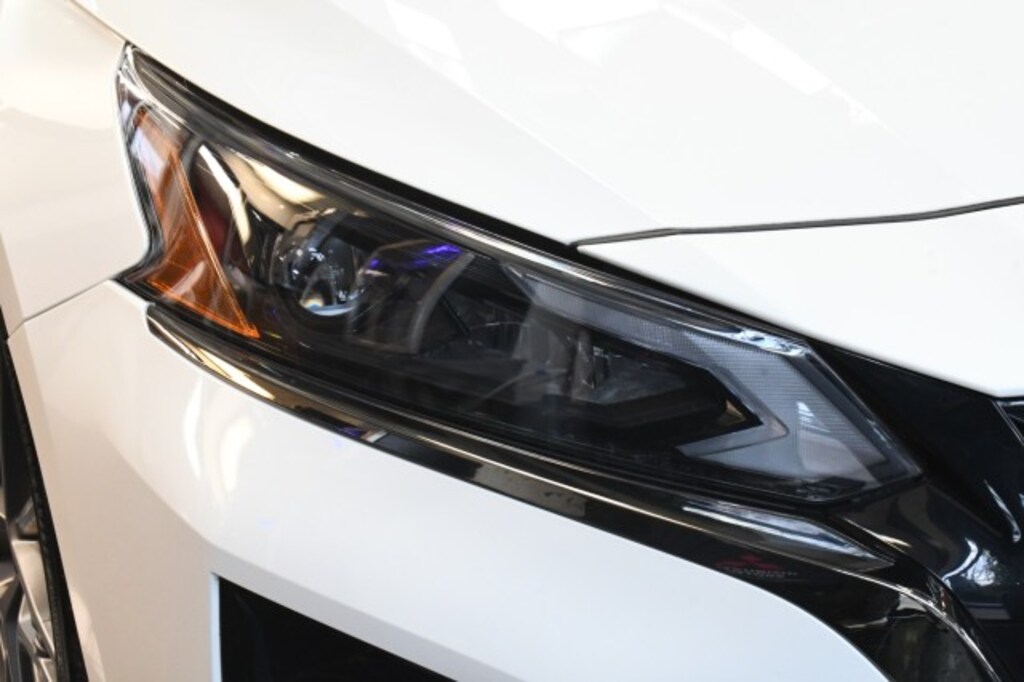 Used 2024 Nissan Altima 2.0 SR Sedan