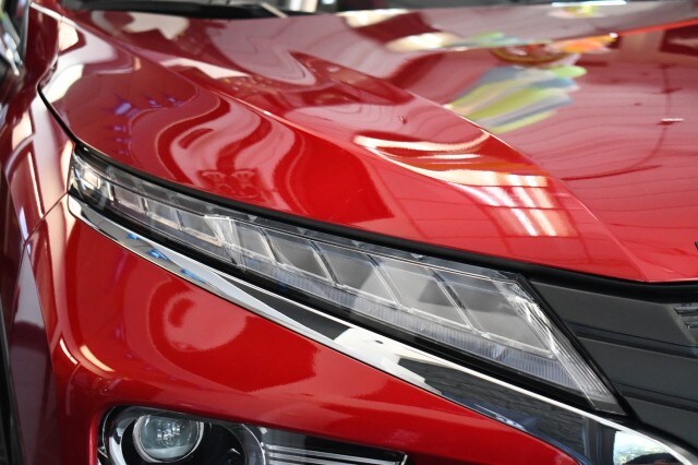 2025 Mitsubishi Eclipse Cross LE photo 3