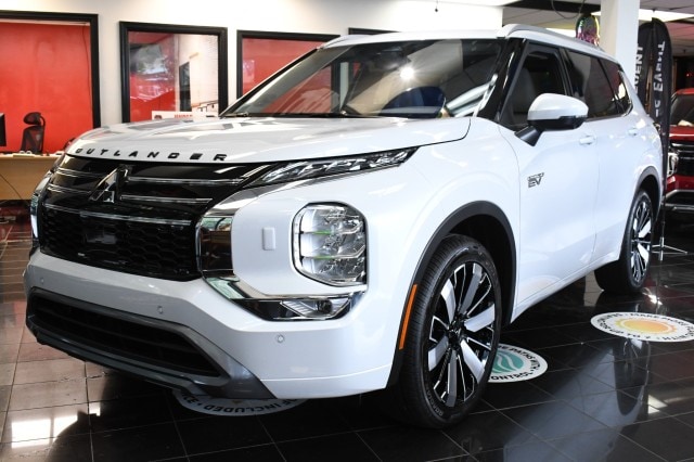 2026 Mitsubishi Outlander Plug-in Hybrid