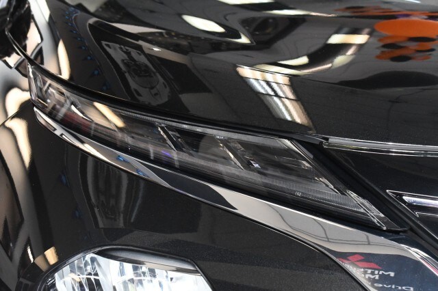 2025 Mitsubishi Outlander PHEV SE photo 4