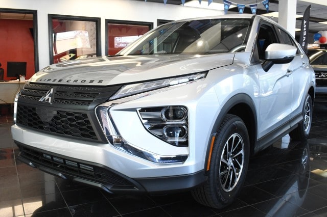 2026 Mitsubishi Eclipse Cross ES S-AWC's photo