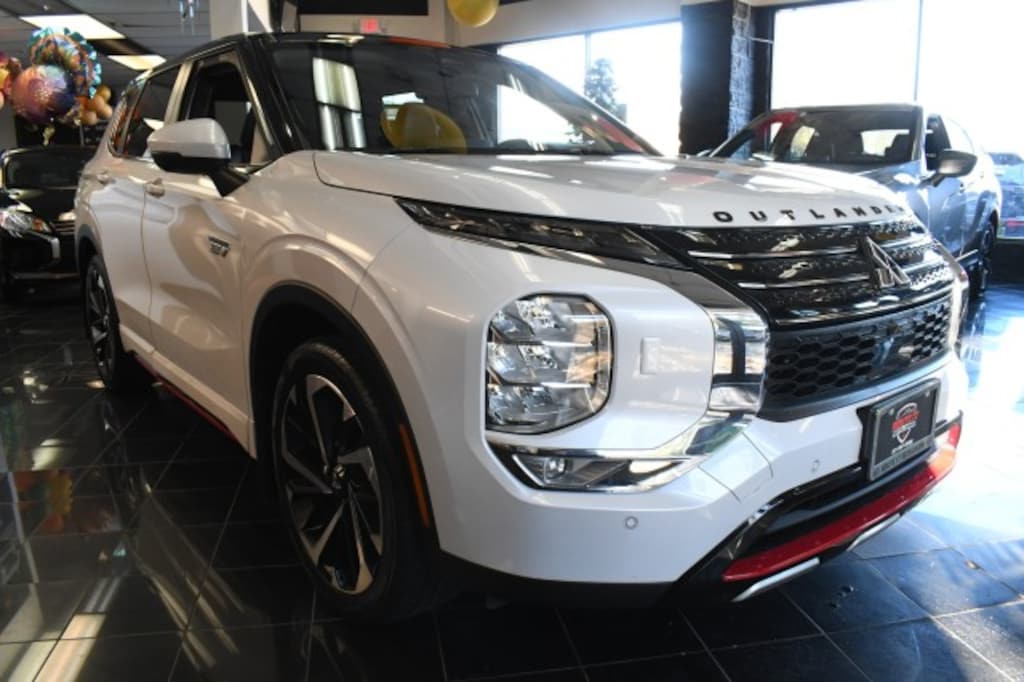 Used 2023 Mitsubishi Outlander Plug-In Hybrid Ralliart SUV