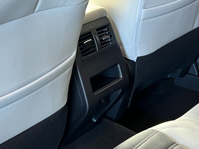 2026 Mitsubishi Outlander SE - Photo 36