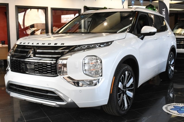 2026 Mitsubishi Outlander SEL S-AWC's photo