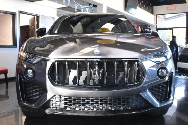 2022 Maserati Levante Modena photo 2