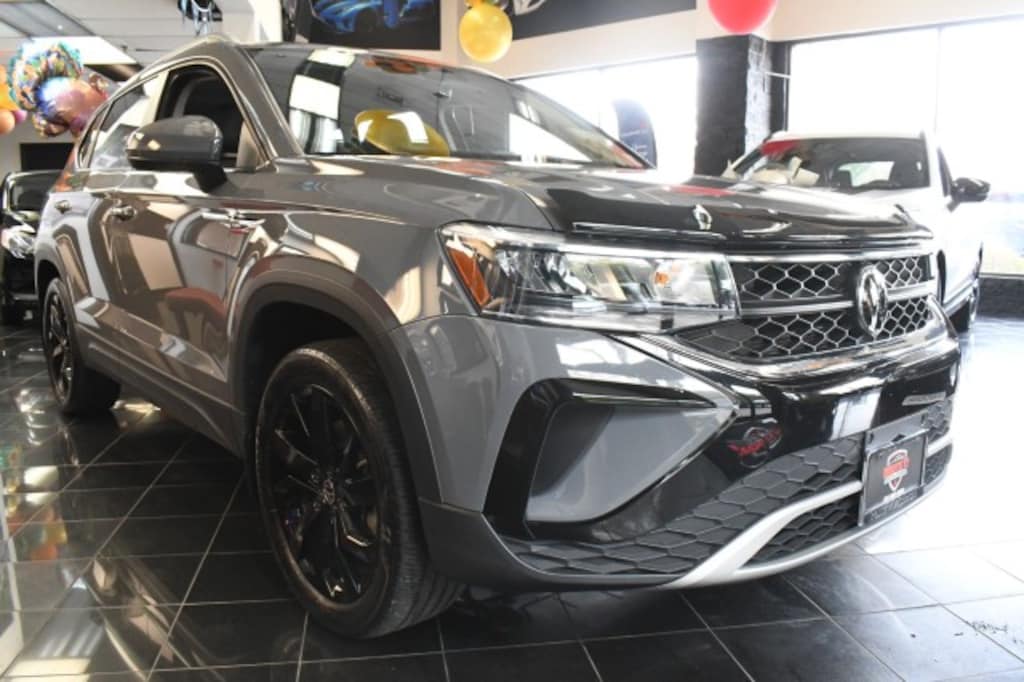 Used 2023 Volkswagen Taos 1.5T SE SUV