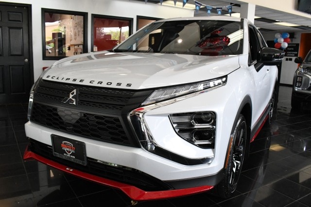 2024 Mitsubishi Eclipse Cross Ralliart's photo