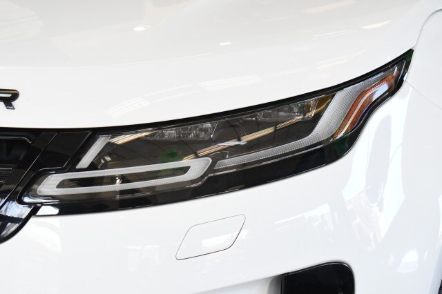 2022 Land Rover Range Rover Evoque SE photo 4