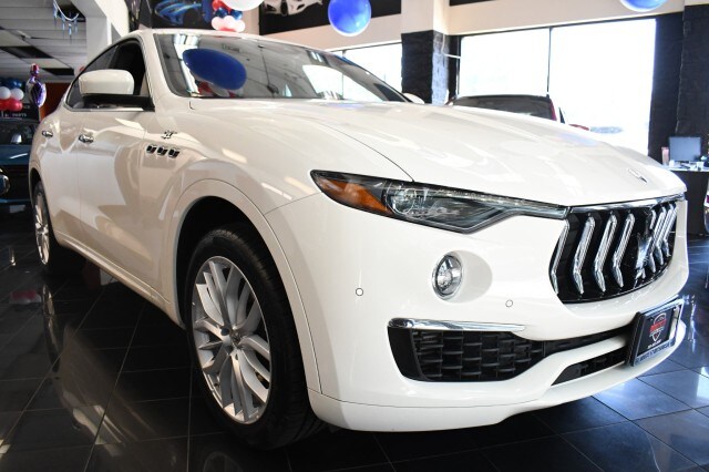 2022 Maserati Levante GT photo 3