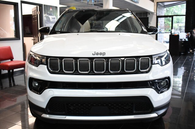 2022 Jeep Compass Limited photo 2