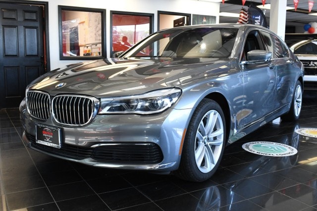 2019 BMW 7 Series 750i xDrive's photo