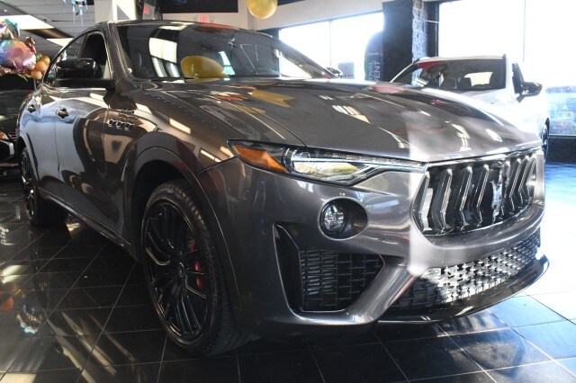 2022 Maserati Levante Modena photo 3