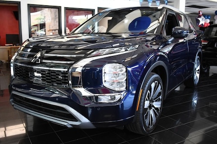 2025 Mitsubishi Outlander SEL SUV