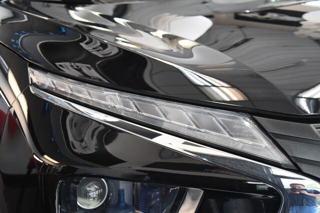 2022 Mitsubishi Eclipse Cross LE photo 4