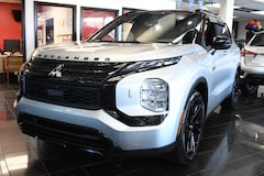 2025 Mitsubishi Outlander PHEV SEL Black Edition SUV