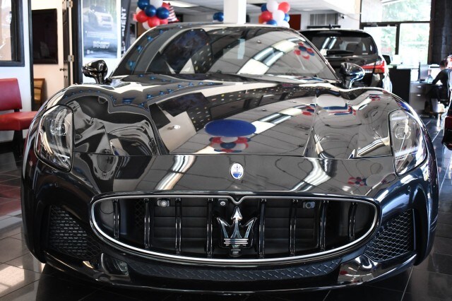 2024 Maserati Granturismo Modena photo 2