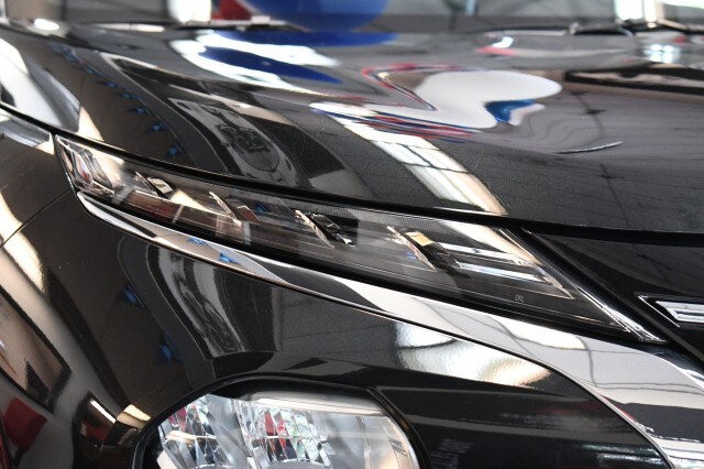 2025 Mitsubishi Outlander SE photo 4