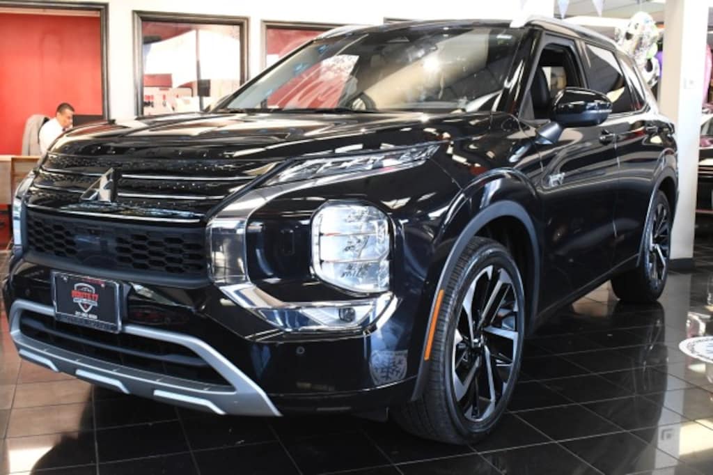 Used 2024 Mitsubishi Outlander PHEV SEL SUV