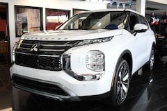 2025 Mitsubishi Outlander SE SUV