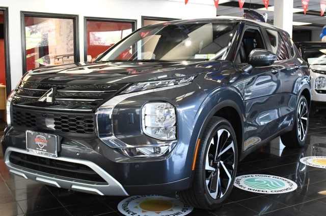 2024 Mitsubishi Outlander SE S-AWC's photo