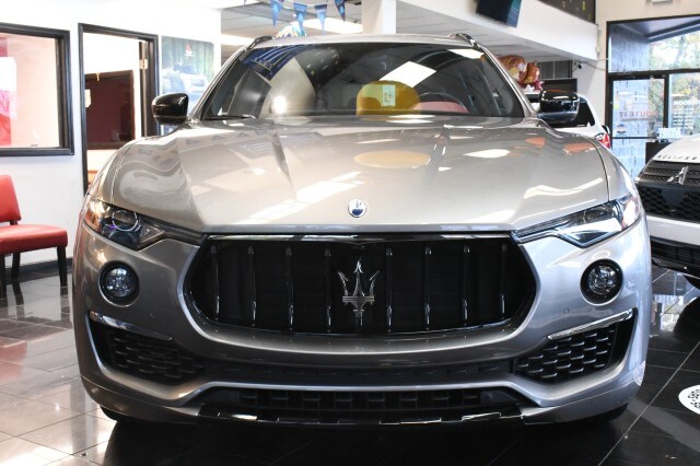 2022 Maserati Levante Base GT photo 2