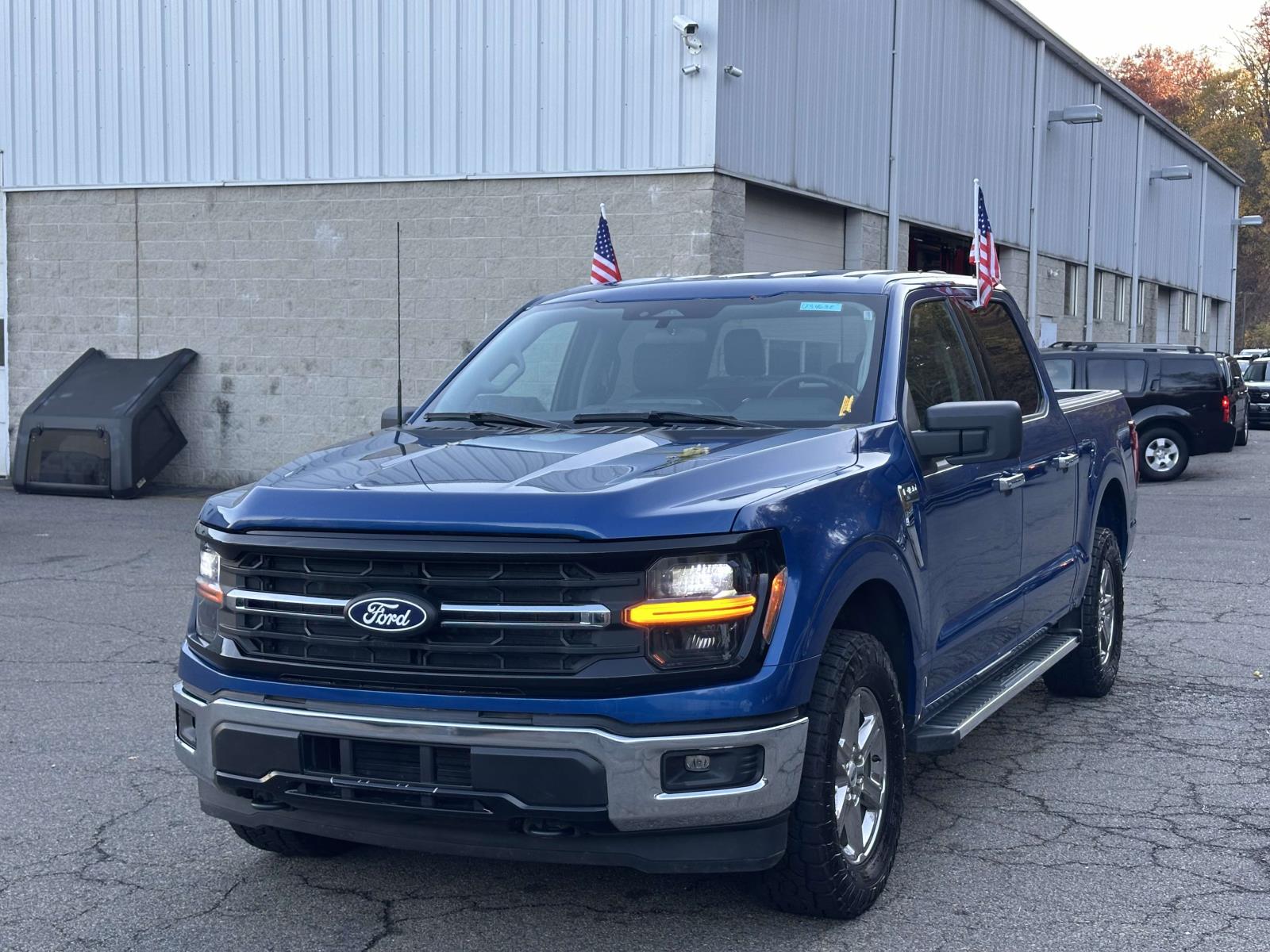 2025 Ford F-150 XLT photo 2