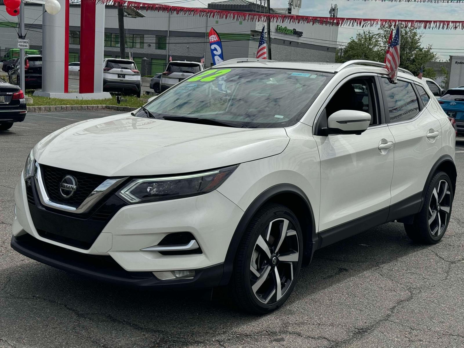 Used 2022 Nissan Rogue Sport SL with VIN JN1BJ1CW8NW484552 for sale in Hasbrouck Heights, NJ