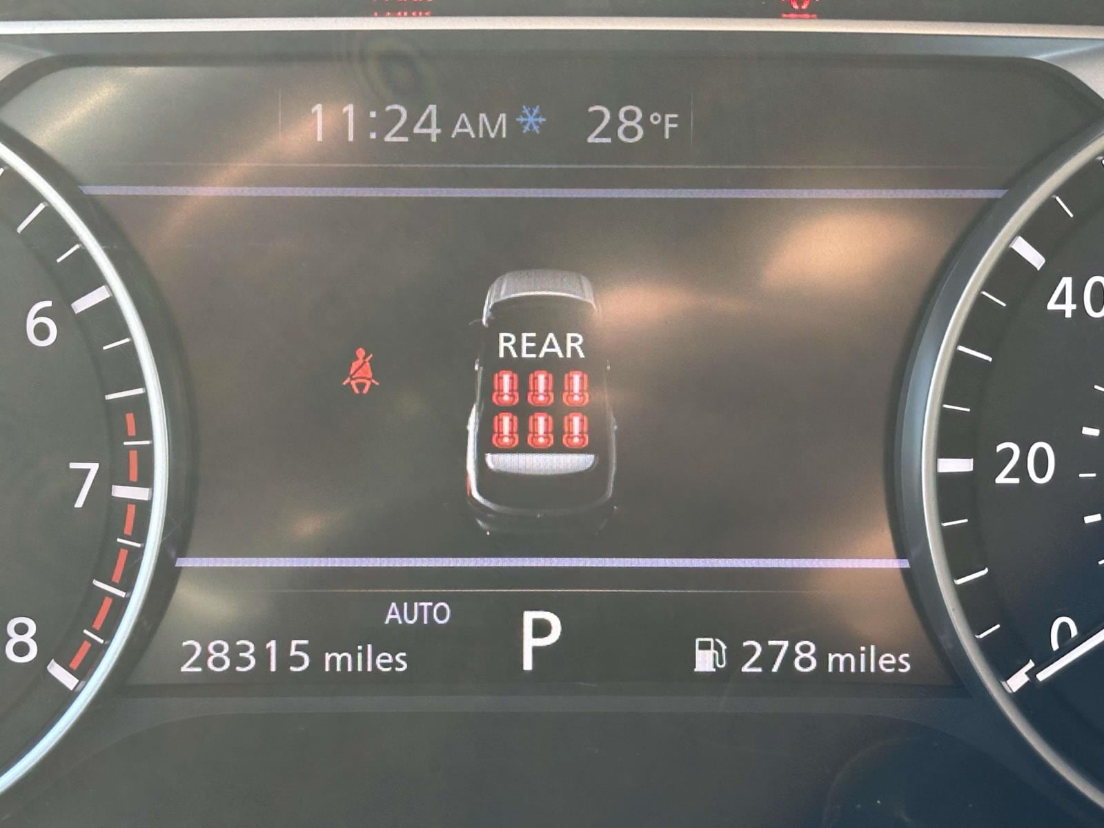 2024 Nissan Pathfinder SV - Photo 25