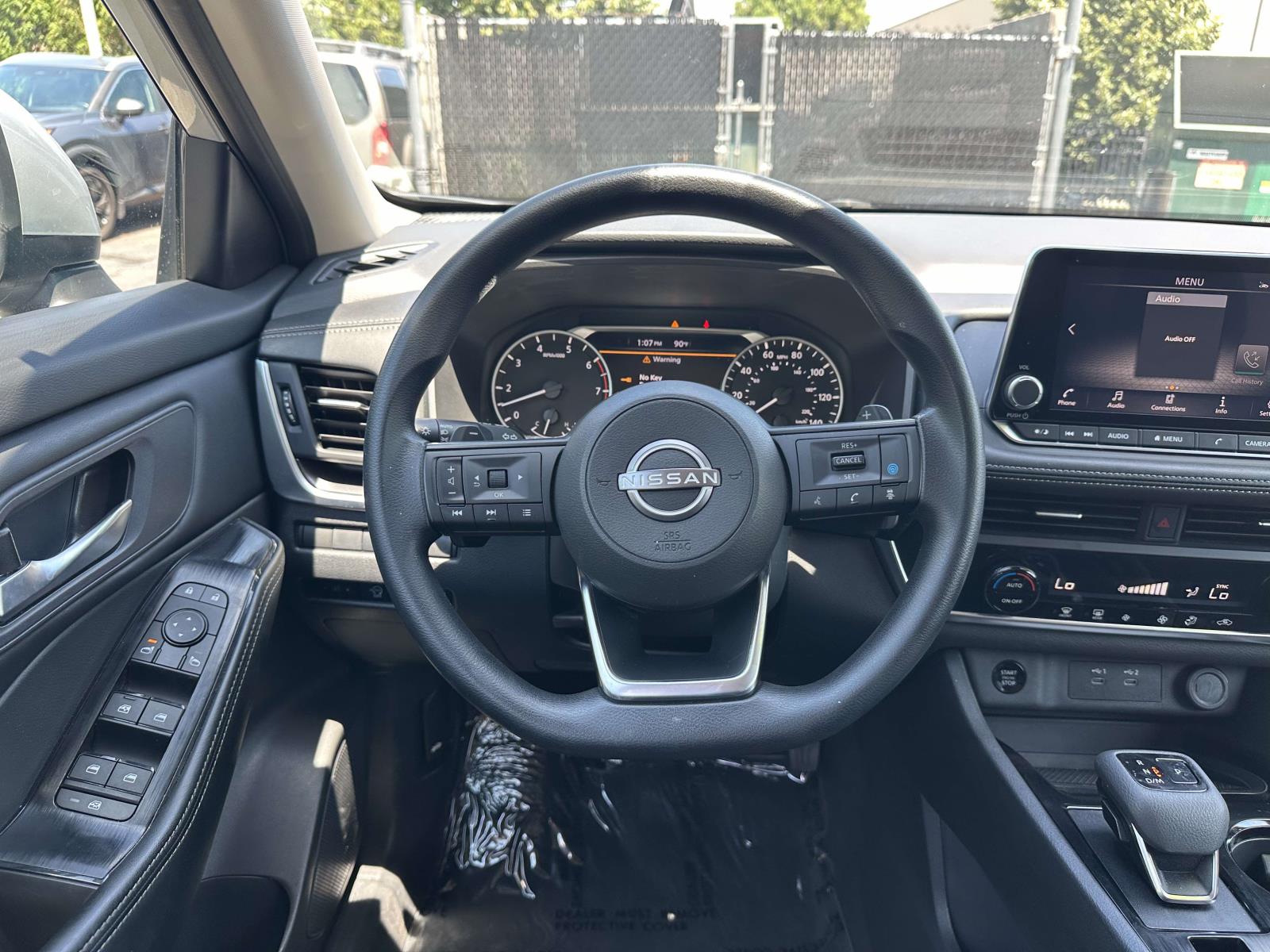 2024 Nissan Rogue SV - Photo 10
