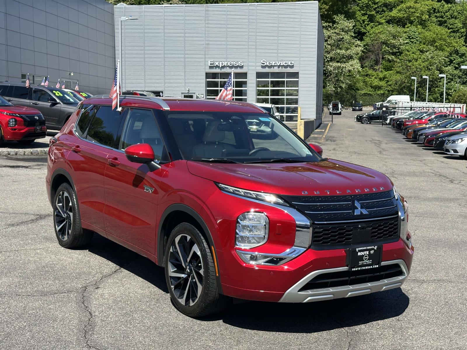 2023 Mitsubishi Outlander Plug-in Hybrid SEL S-AWC's photo
