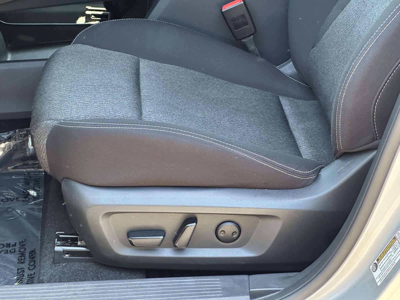 2024 Nissan Rogue SV - Photo 14