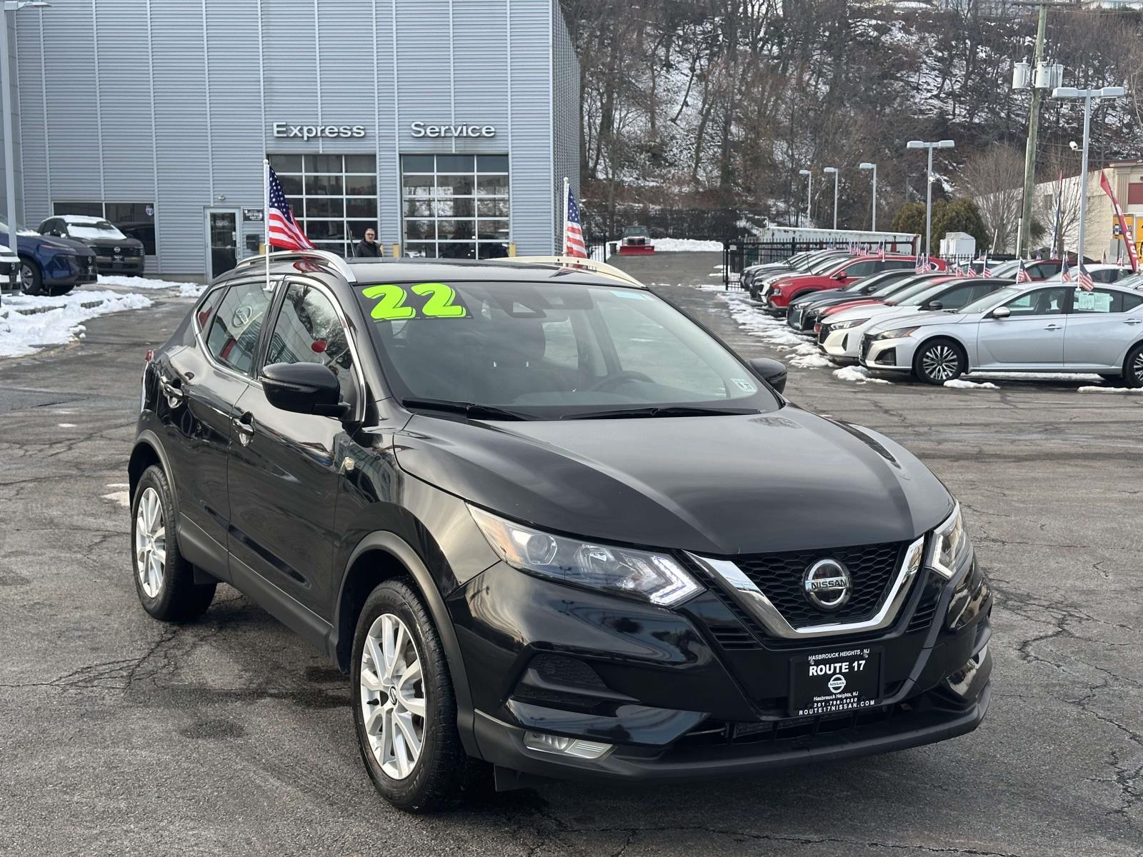 2022 Nissan Rogue Sport SV