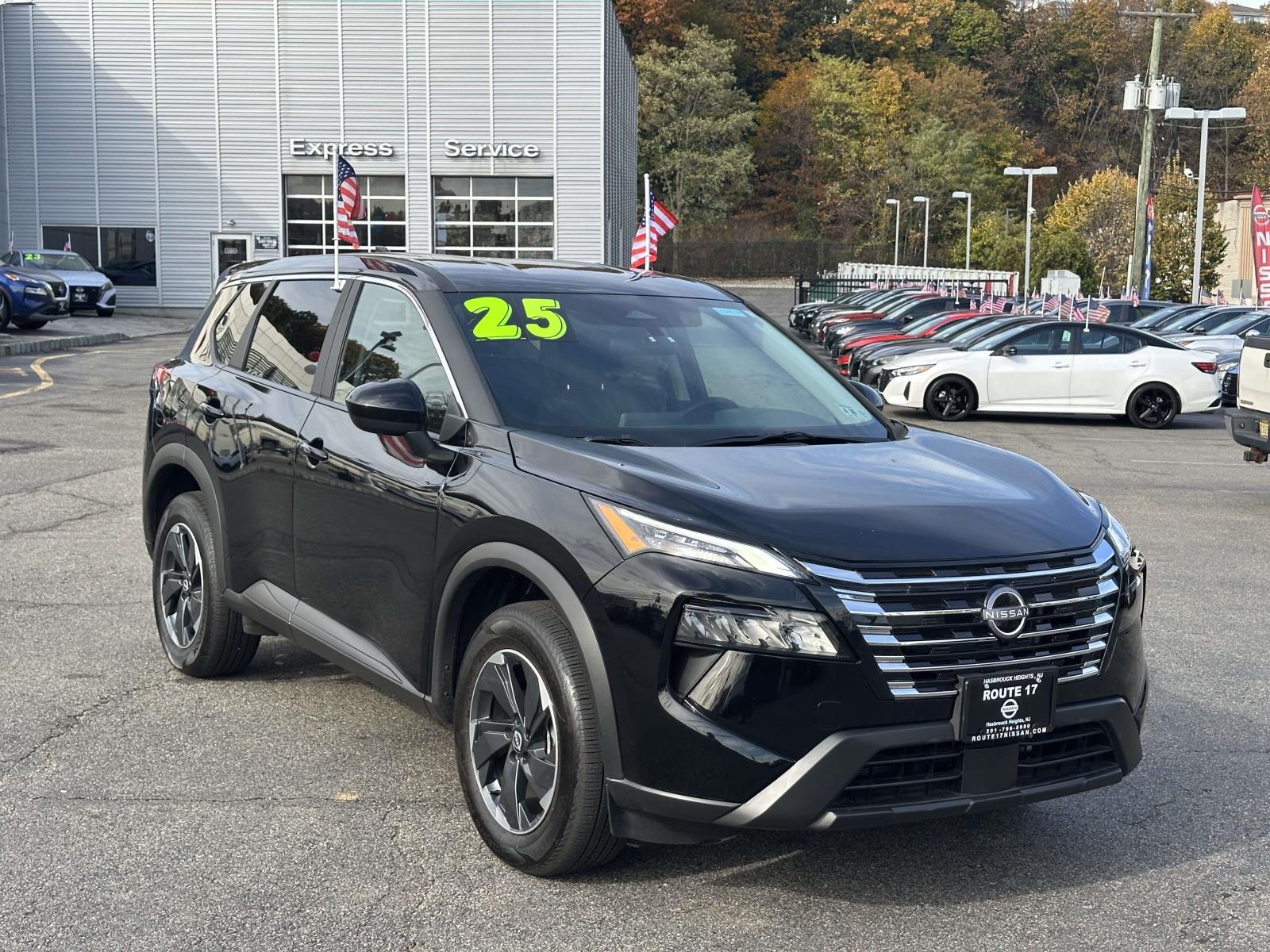 2025 Nissan Rogue SV's photo