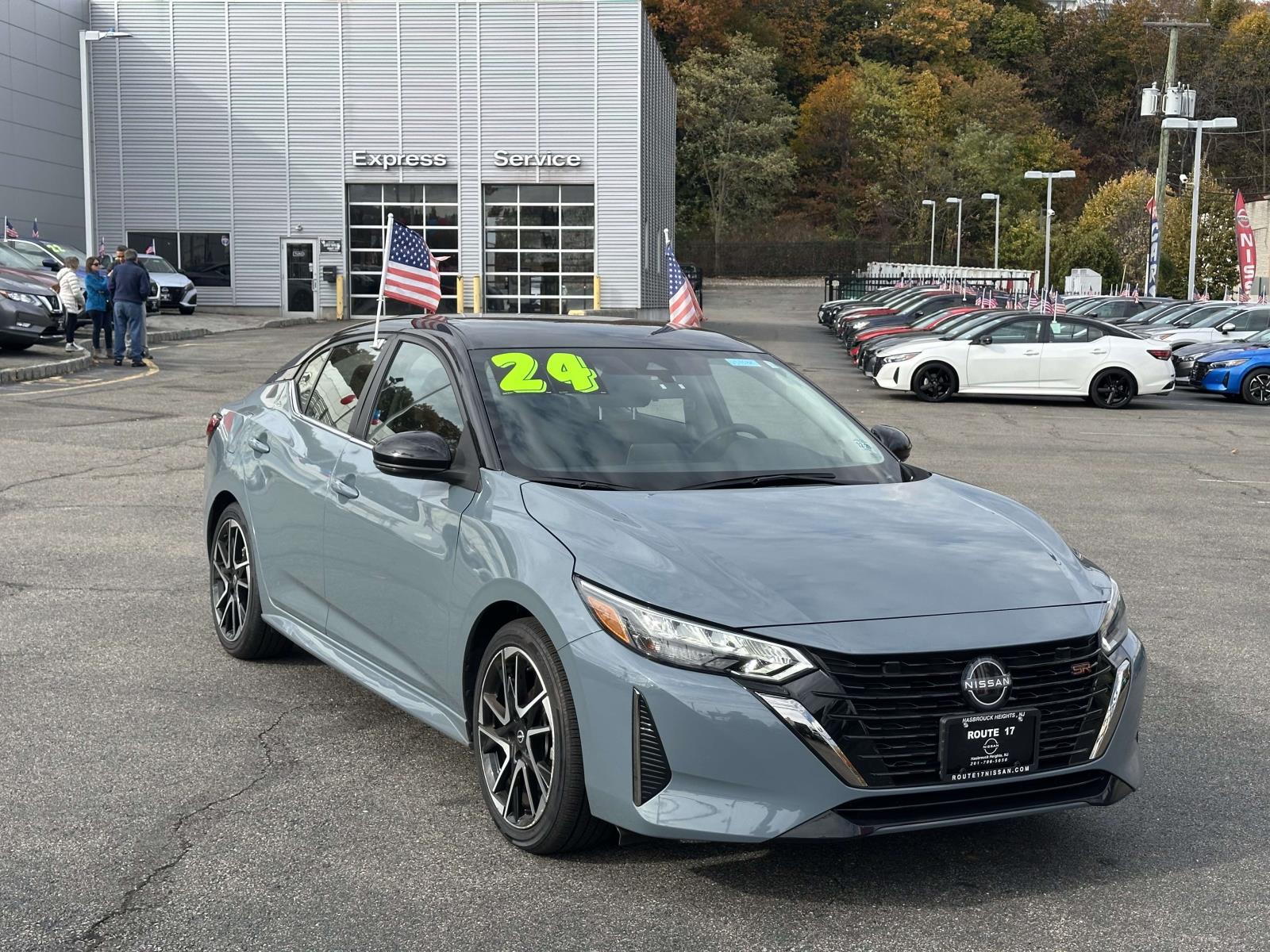 2024 Nissan Sentra SR's photo