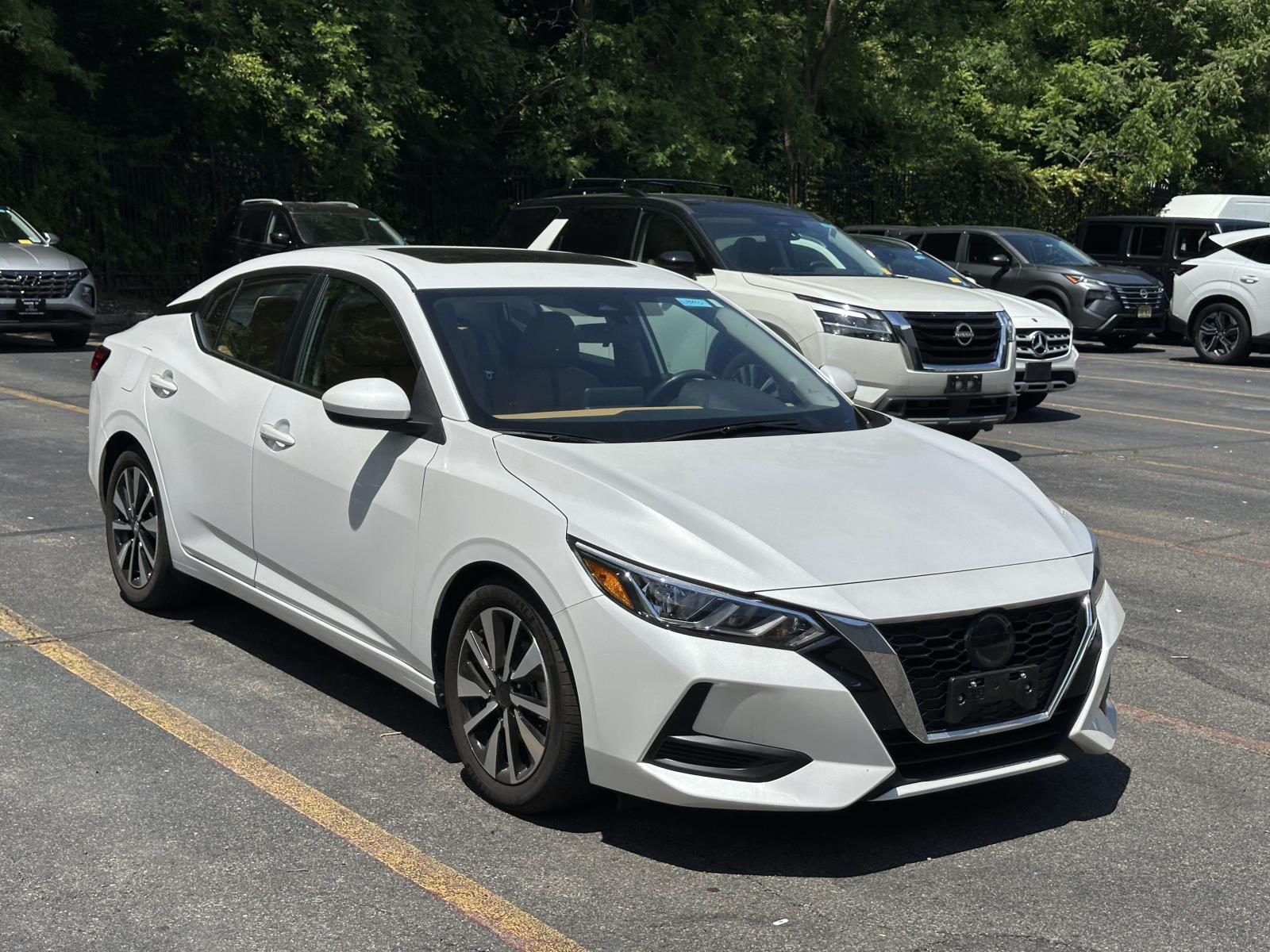 2023 Nissan Sentra SV CVT's photo