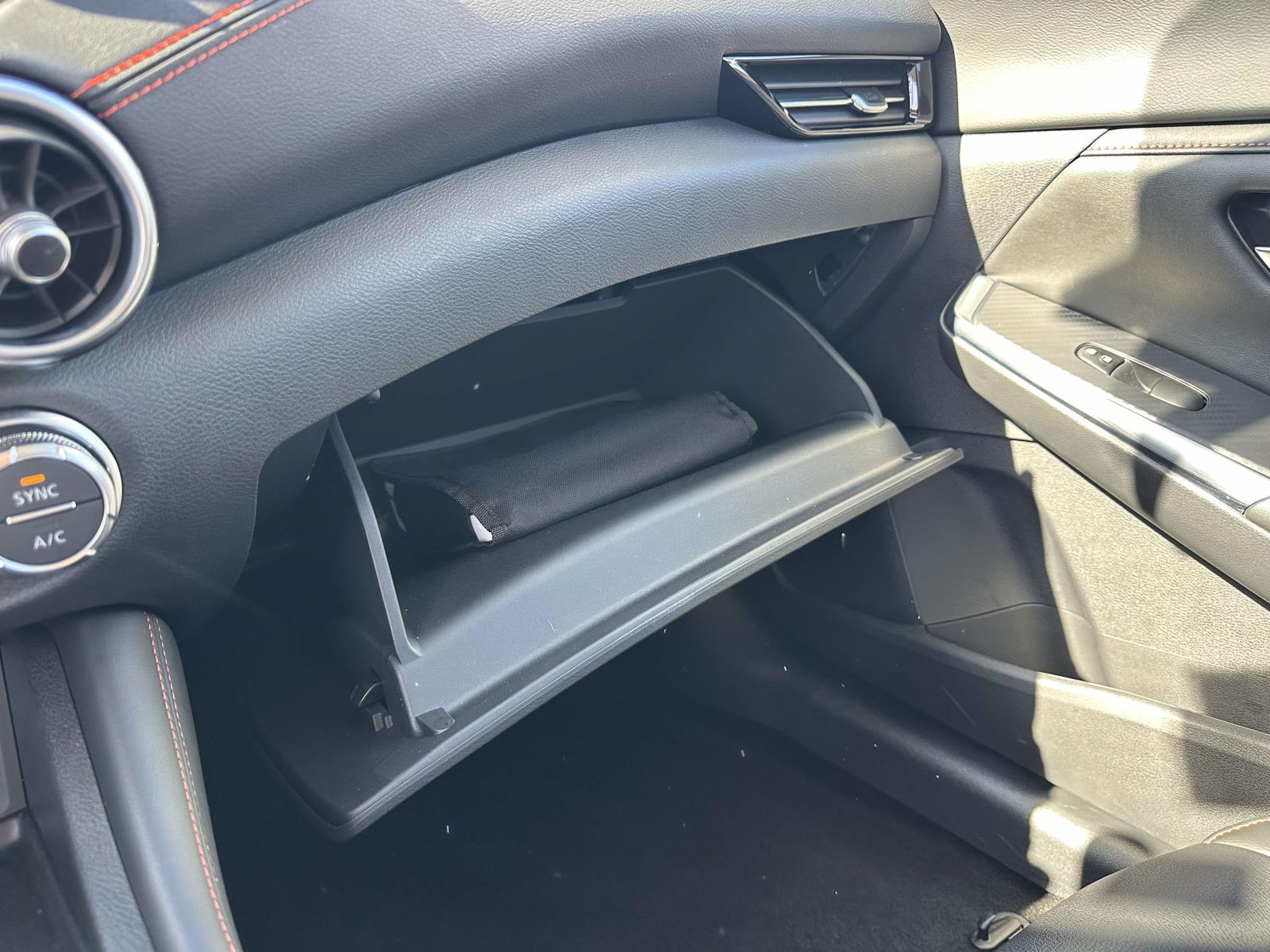 2024 Nissan Sentra SR - Photo 16