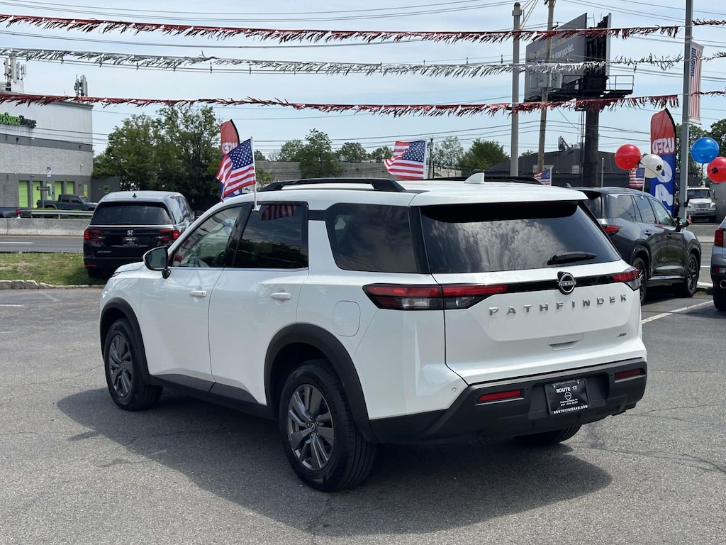 Certified 2025 Nissan Pathfinder SV SUV