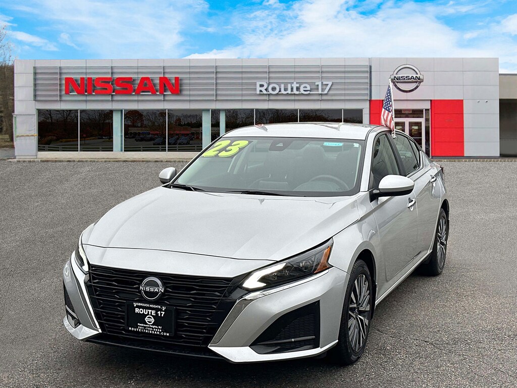 Used 2023 Nissan Altima 2.5 SV Sedan