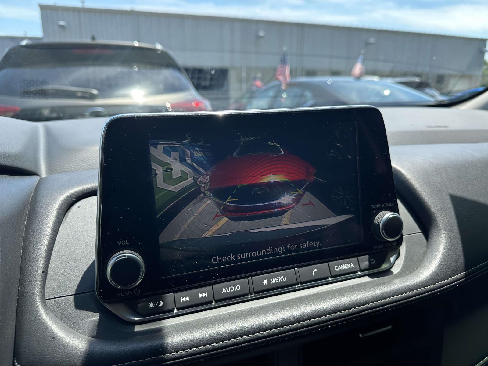 2024 Nissan Rogue SV - Photo 18