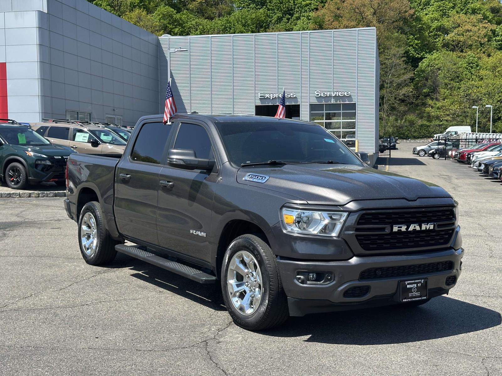 2023 RAM 1500 Big Horn/Lone Star 4x4 Crew Cab 5'7's photo