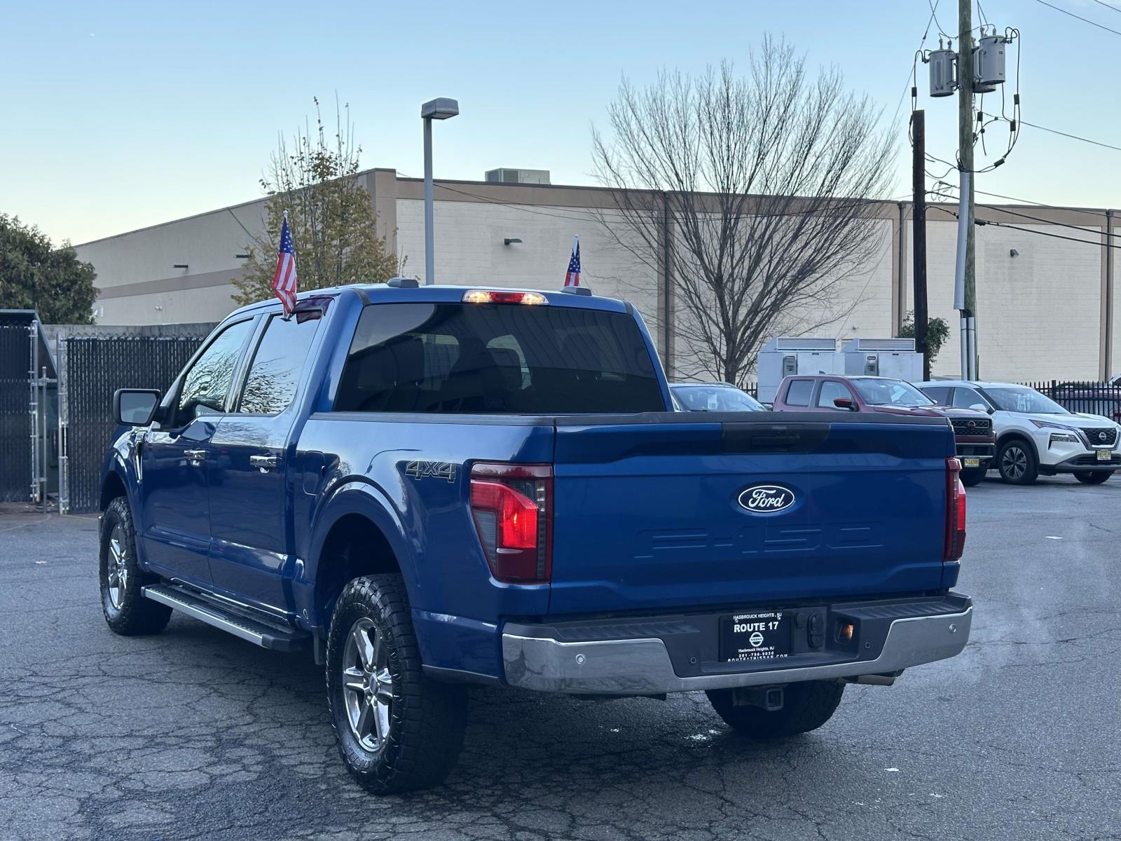 2025 Ford F-150 XLT photo 3