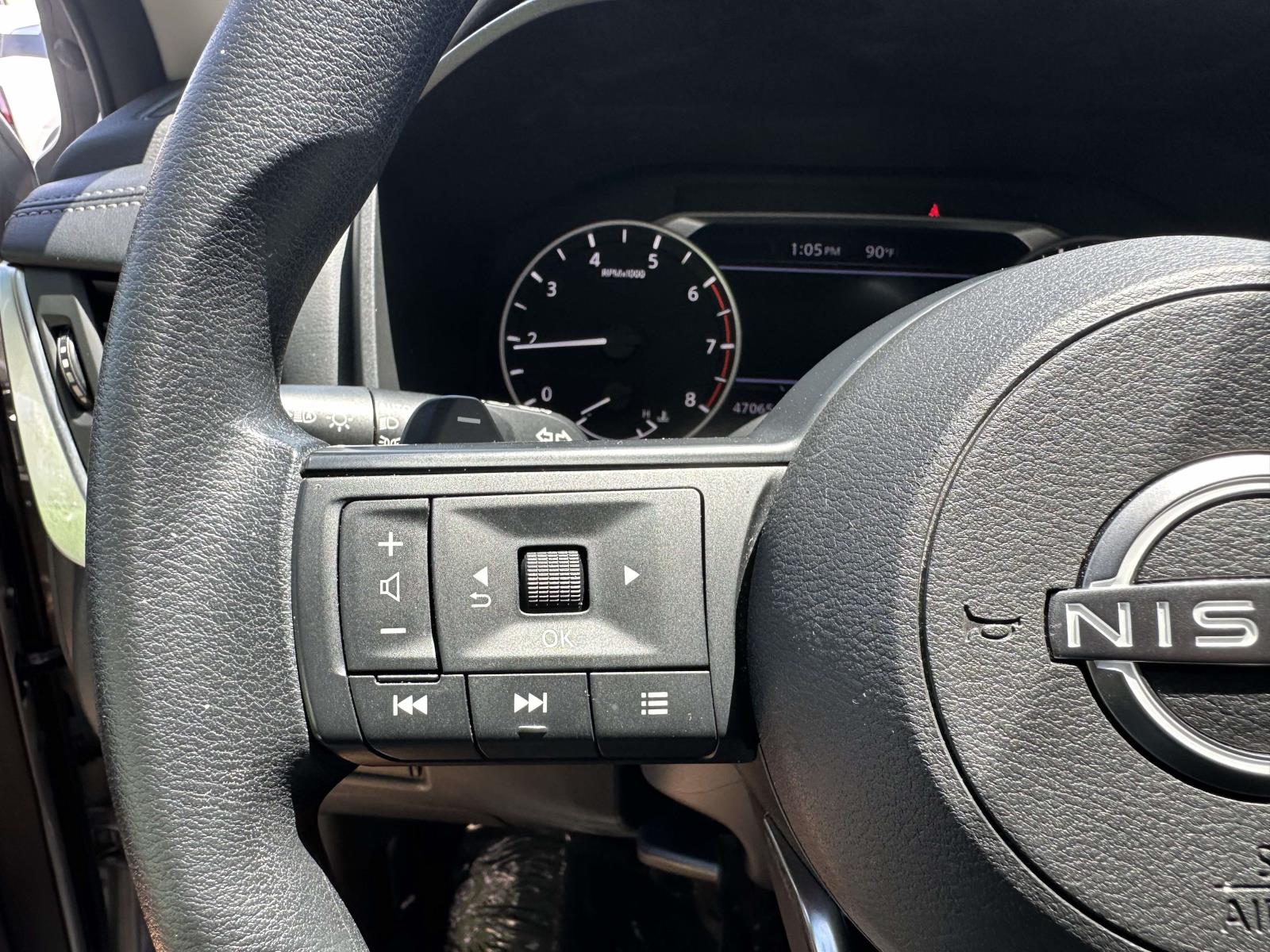 2024 Nissan Rogue SV - Photo 30
