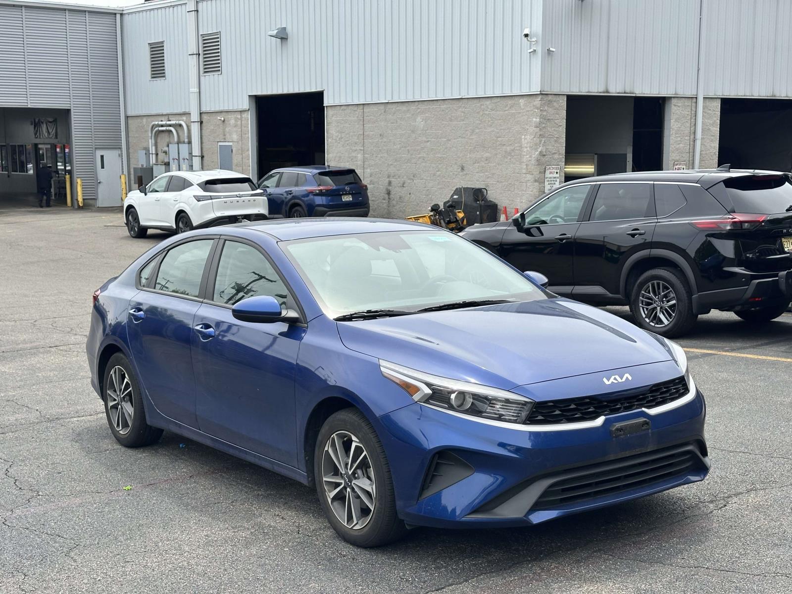 2023 Kia Forte LXS AT's photo