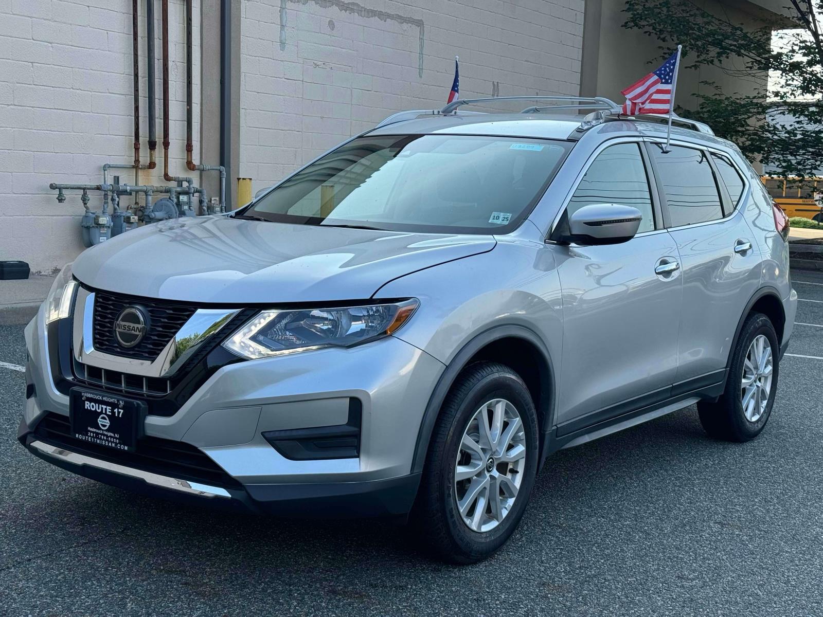 Used 2020 Nissan Rogue SV with VIN JN8AT2MV9LW119197 for sale in Hasbrouck Heights, NJ