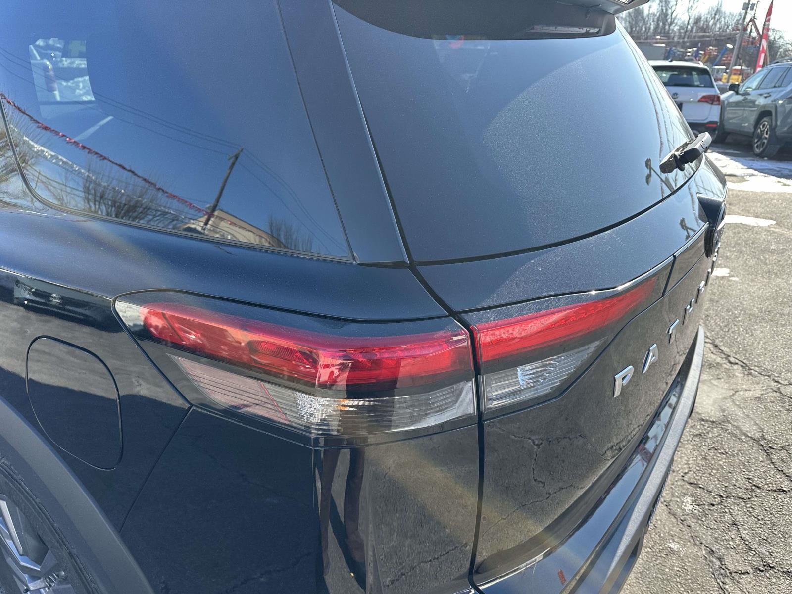 2024 Nissan Pathfinder SV - Photo 8