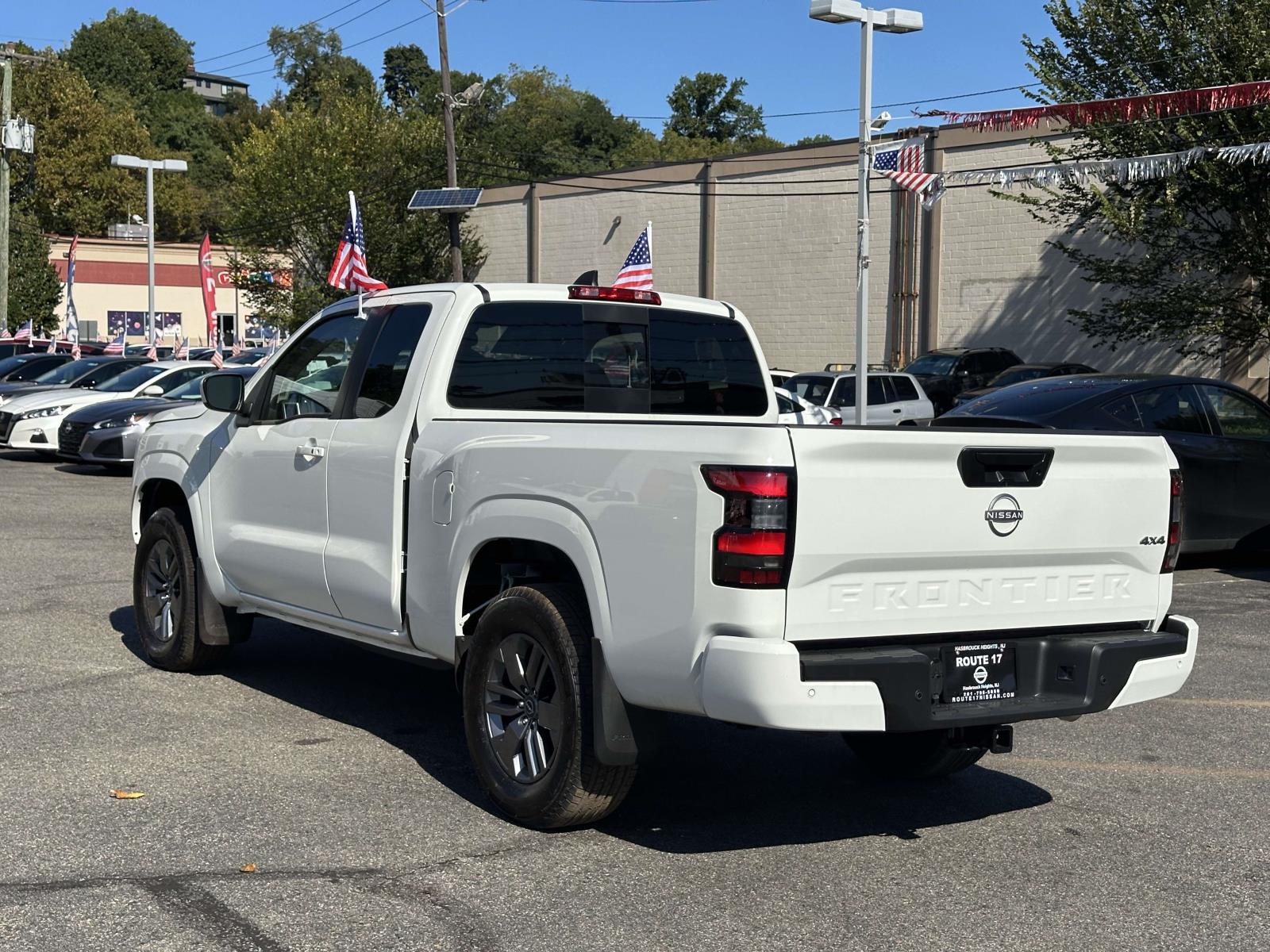2025 Nissan Frontier SV photo 3