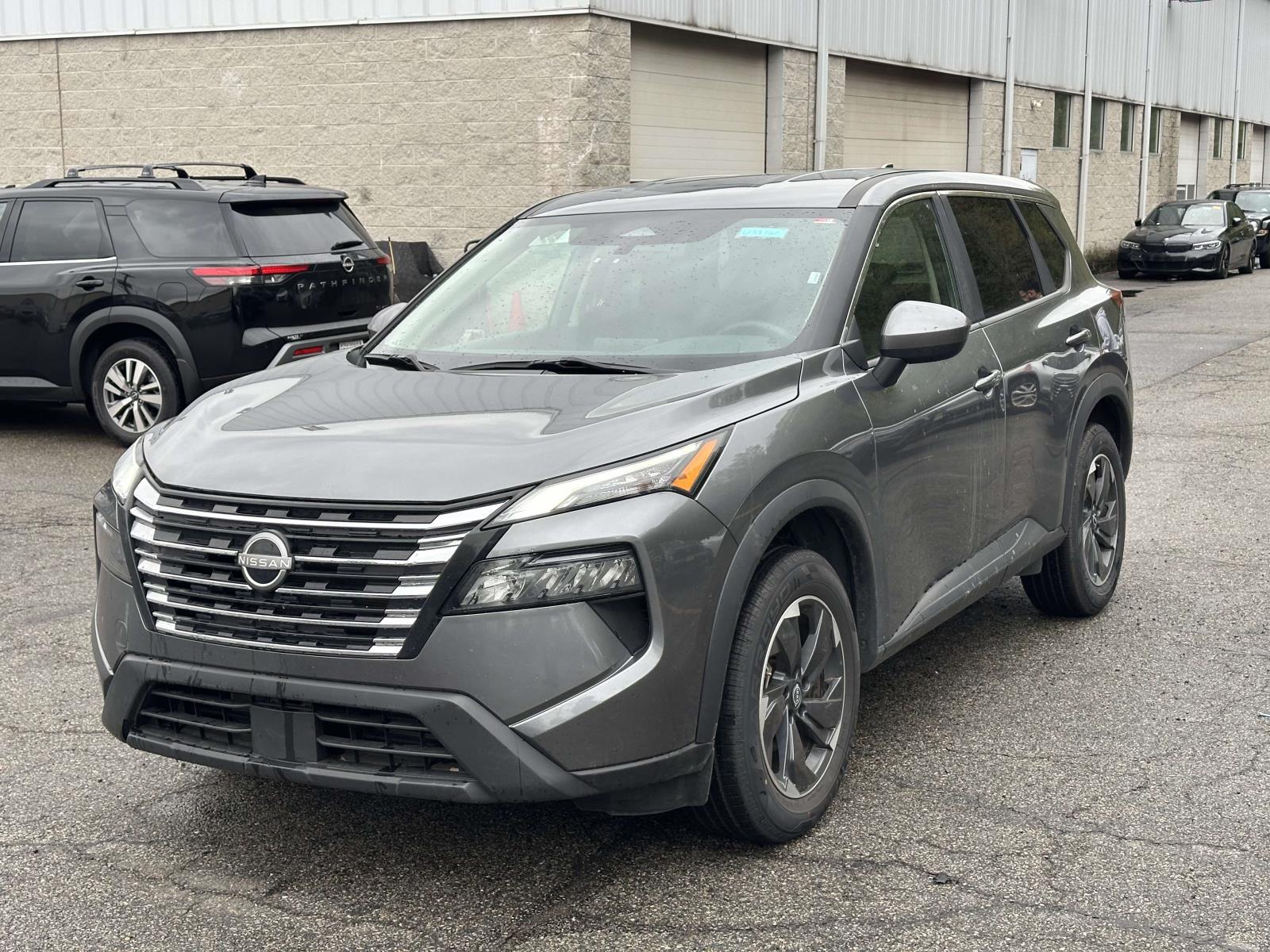 Used 2024 Nissan Rogue SV with VIN 5N1BT3BAXRC674185 for sale in Hasbrouck Heights, NJ